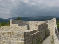 Il castello e la Torre medievale (il torrione) di Pugliano